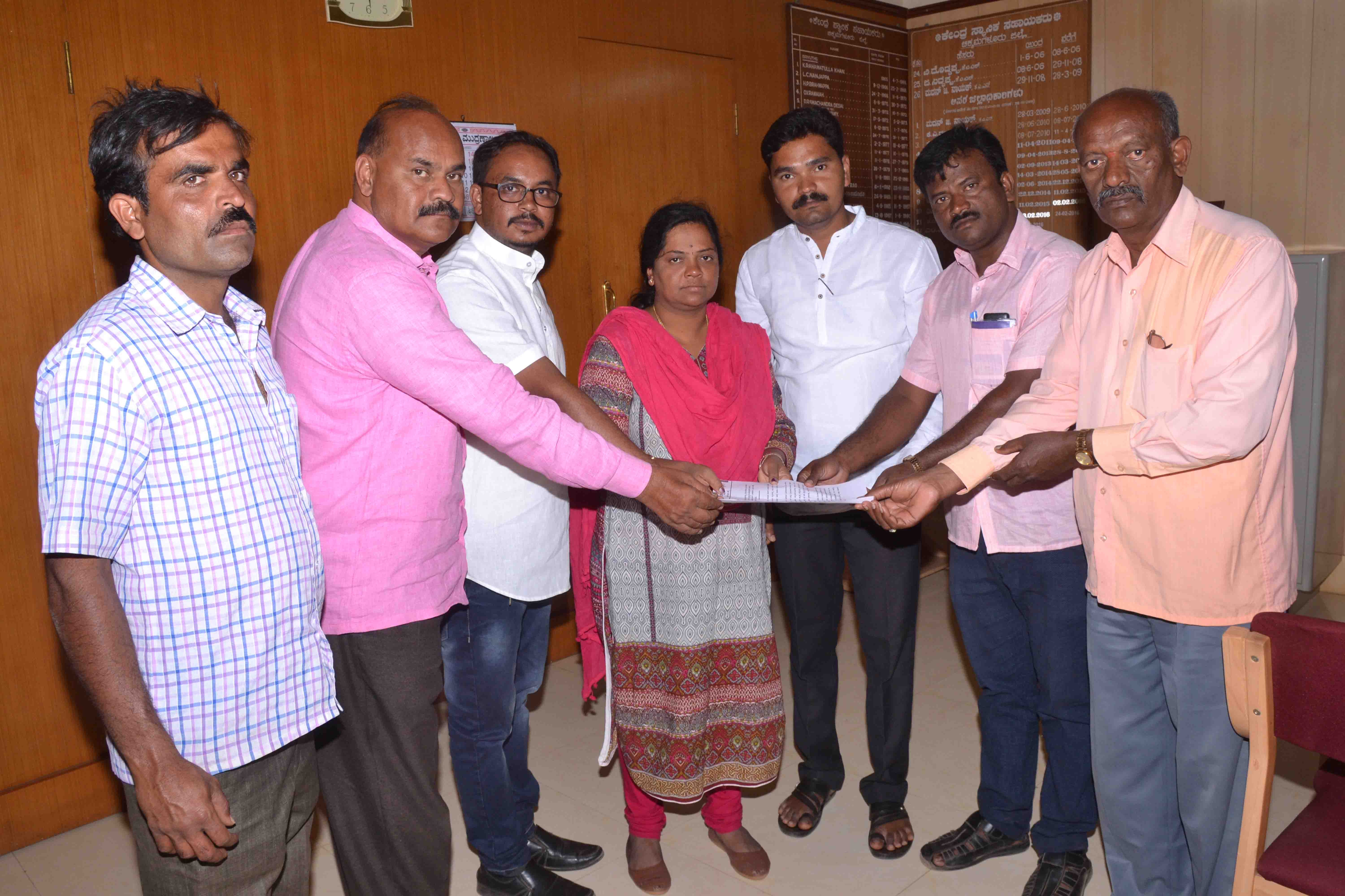 ಸದಾಶಿವ ವರದಿಯನ್ನು ಜಾರಿಗೆ ತರದಿರಲು ಒತ್ತಾಯಿಸಿ ಮನವಿ